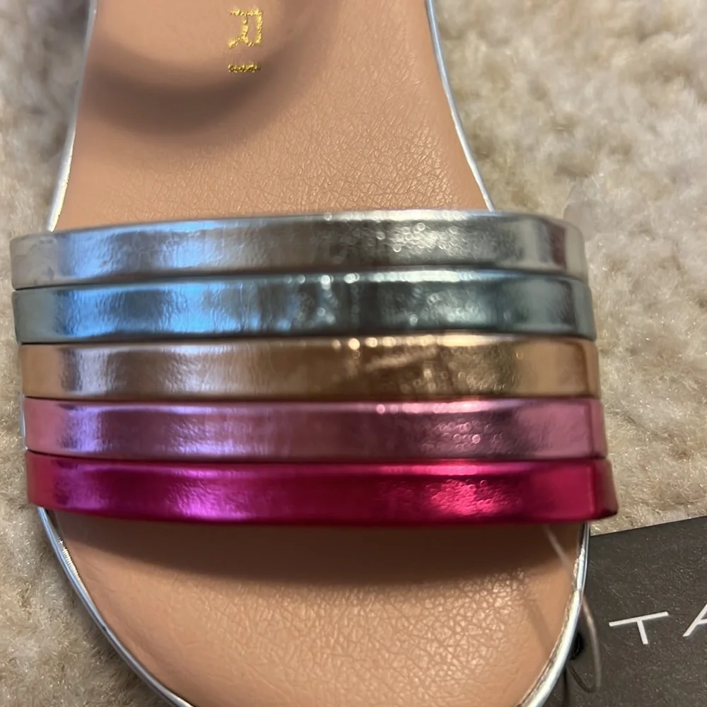 NWT Baby Girls Adorable rainbow foiled Tahari sandals